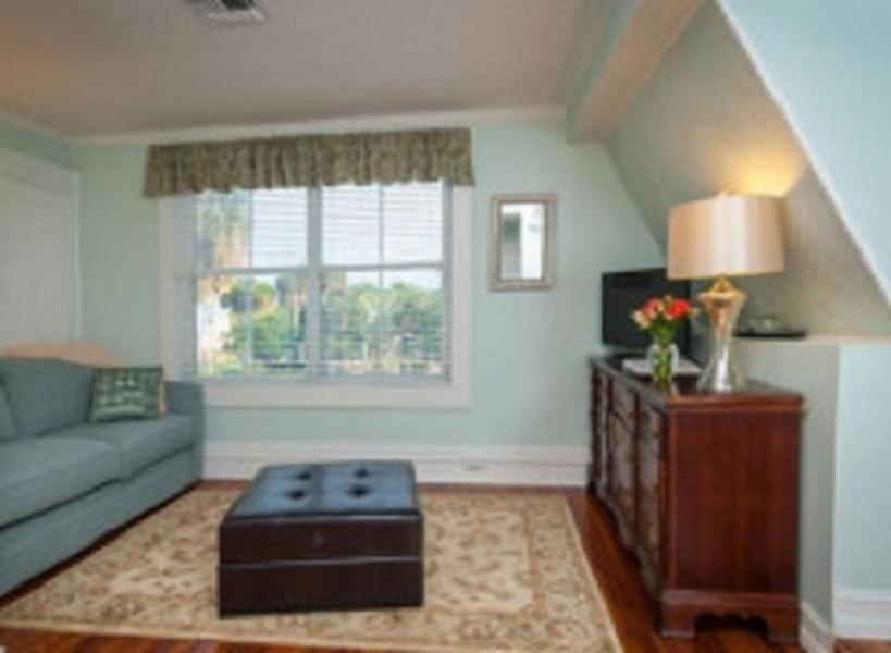 Seaglass Inn Bed And Breakfast Melbourne Beach Chambre photo